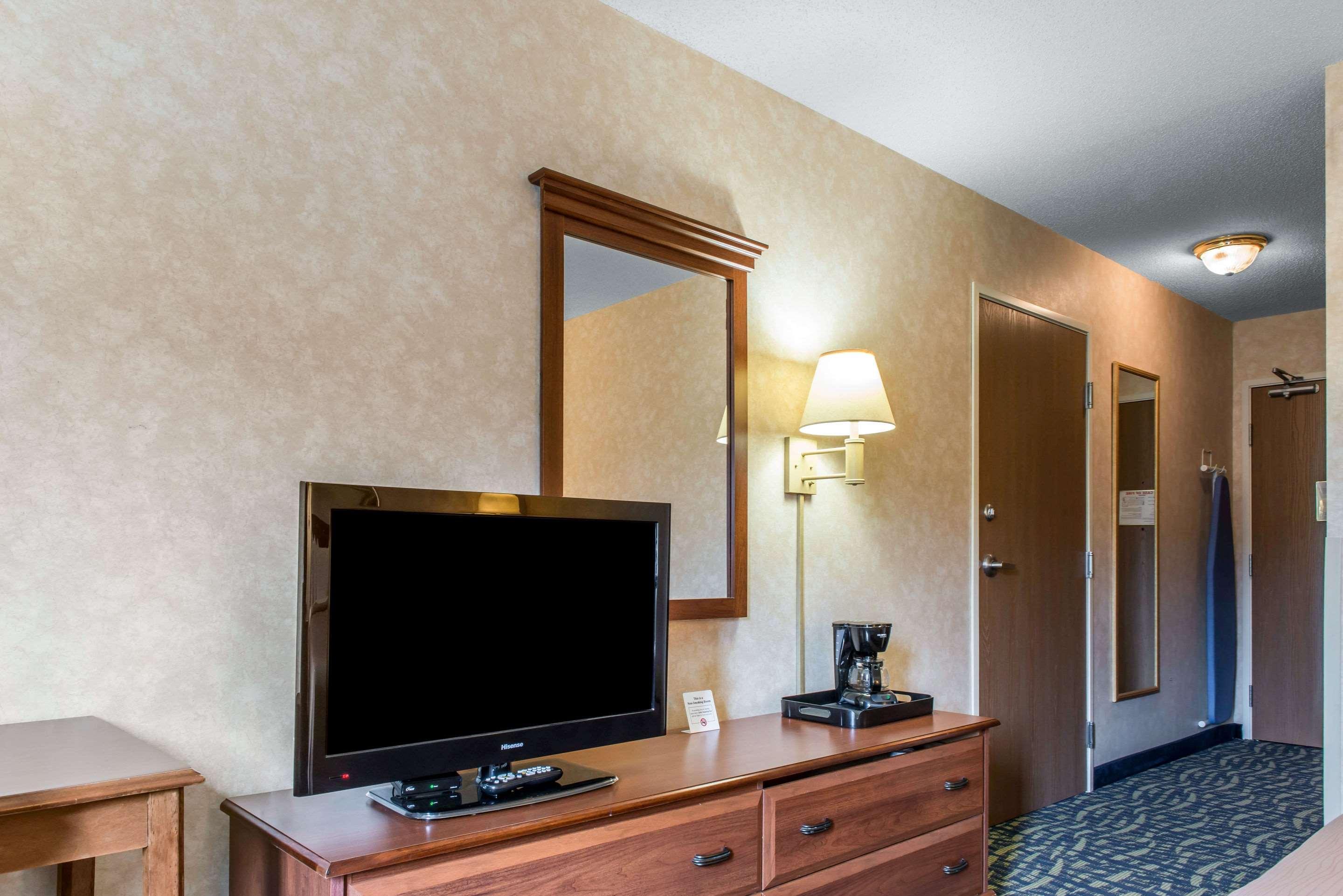 Titusville Quality Inn & Suites מראה חיצוני תמונה